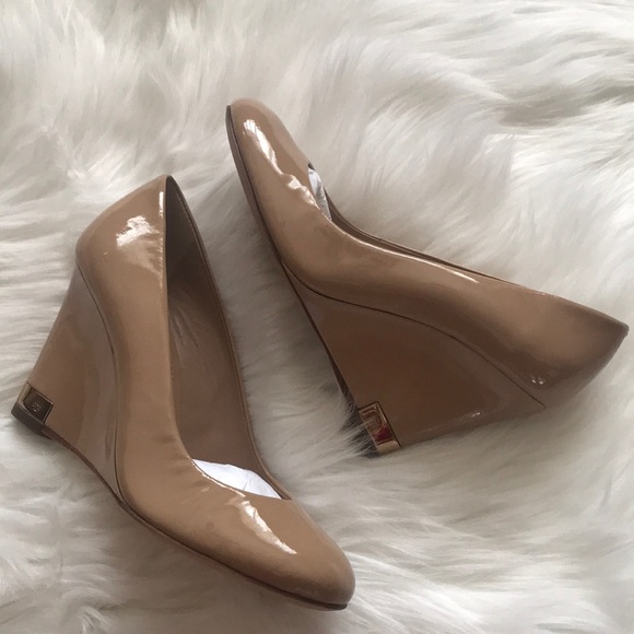 SOLD New Tory Burch Astoria Wedges - Picture 3 of 5